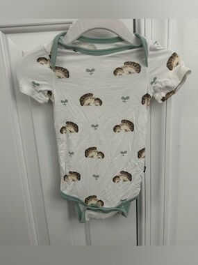 Kyte baby hedgehog onsie 0-3m
